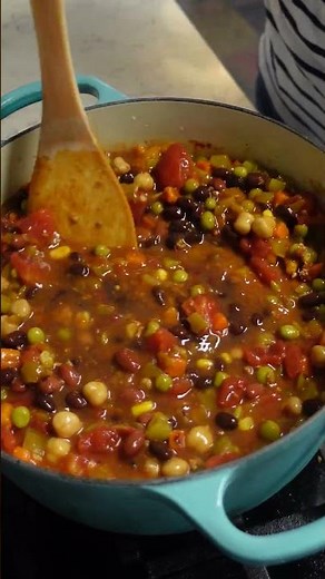 One Pot, 7-Can Soup