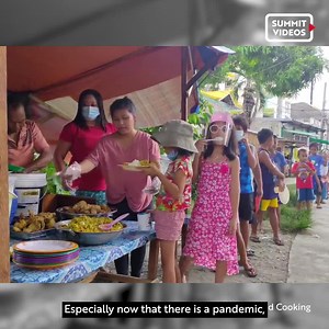 Meet Allyn Mondido Balaba, a young vlogger otherwise known as Indai Allyn Simple Life Cooking. She has been feeding over 100 hungry kids in her barangay every week during the pandemic with her Visayan dishes that she cooks online. #SummitOriginals Visit our website for more food news, stories, and recipes: http://www.yummy.ph/ Subscribe to our YouTube channel: http://bit.ly/2gZNwGB Follow/Like YummyPh on social media: https://www.facebook.com/yummymagazine https://instagram.com/yummyph https://t