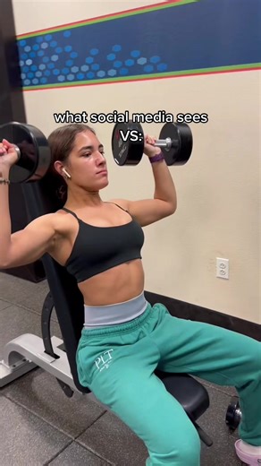 pov need a nap and didnt bring pre 😭😭#expectationvsreality #strongwomen #shoulders #gymtok #keepinitreal #fyp #socialmedia