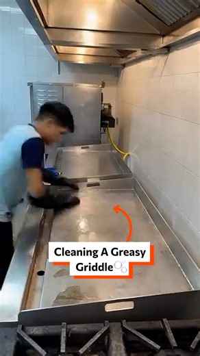 This is how we clean a griddle 🫧💖 | Twisted