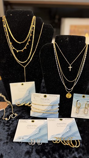 Water resistant jewelry. | Floral Designs