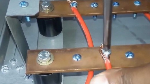 电力系统中的母线是什么，到底有什么作用？一起来了解一下！