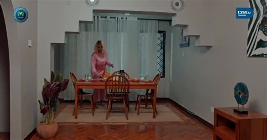 Mary Kagwa on Instagram: "Ni juma mos saa na. Juma pili saa mbili na nusu usiku🌸🥹dah ila hyu mume🥺"