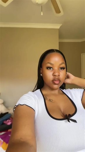 Honey Luu 🌺 (@honeyy.yluu)’s videos with original sound - Honey Luu 🌺