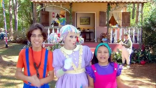 O Picapau Amarelo on Instagram: "Domingo tem a estreia do @maissbt e o @opicapauamarelosbt estará disponível para TODOS!!!! Bora maratonar todos os conteúdos originais do +sbt 😍😍😍✨ #SitioDoPicaPauAmarelo #Emilia #BonecaEmilia #Picapauamarelo #OPicaPauAmarelo #Lobato #MonteiroLobato #LiteraturaInfantil #Pranks #CamerasEscondidas #Pss #folclore #Saci #OSaci #Caipora #Curupira #Cuca #crocodilewitch #Pedinho #Narizinho #DonaBenta #TiaNastacia #Sbt #MaisSbt #105anosdeEmilia"