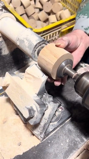 "Satisfying Lathe Work: Creating Smooth Wood Components 🪵✨