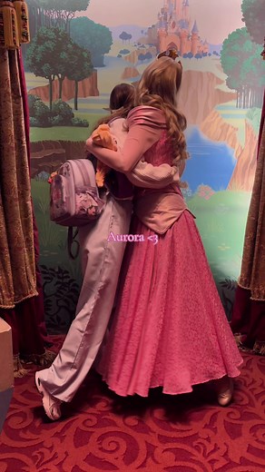 Meeting Aurora at Disneyland Paris | Aesthetic Disney Edits
