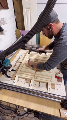 Holding down and separating pieces cut in a CNC operation #cnc #workshop #woodworkingtools