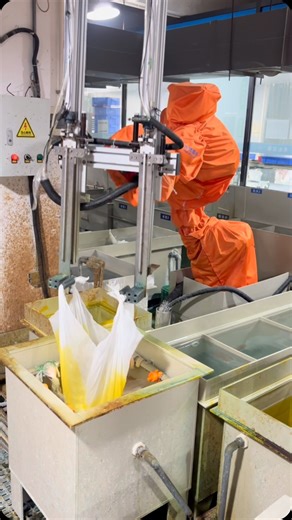 Fu Jack on Instagram: "#borunterobotjack #robot #Stamping #sixaxisrobot robot#borunte #borunterobot #weldingrobot #polishingrobot #palletizingrobot #Spraying robot#Collaborativerobot#Industrialrobot #Program-free spraying robot#Spraying robotse"