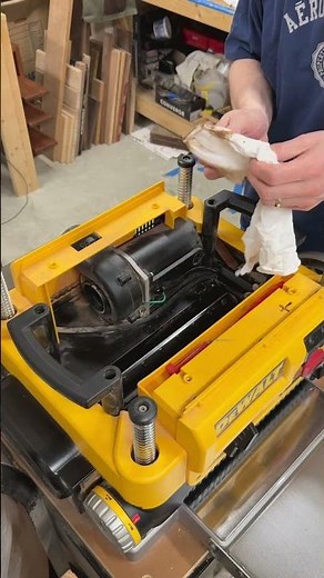 Stop Clogging Your Planer! DeWALT DW735 Maintenance & Deep Clean