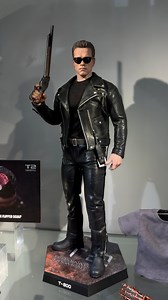 22K views · 579 reactions | *FIRST LOOK* Hot Toys Terminator T-800 2.0 by @hottoyscollectibles @j.c.hong ..#hottoys #hottoyscollection #hottoyscollection #hottoyscollectibles #mrccollectionventures #onesixthscalefigure #hottoysphotography #terminator #t800 #arnold #arnoldschwarzenegger #terminator2 | MRC Collections&Adventures | Facebook
