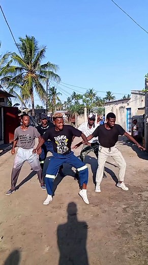 21K views · 731 reactions | Kota Pedó - Mayene | Pop's dance | Facebook