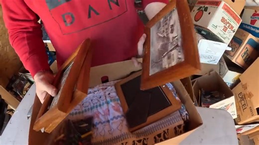 I Found Decades Old Treasure In This Abandoned Storage Unit from the 40's | Wades Ventures