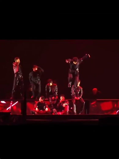 EXO Monster live performance #ExhOrizon di Seoul #exo #exol #kpop #explore #trending #monster