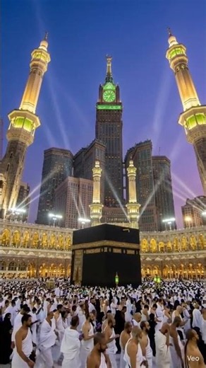 Holy Kaaba at Night ✨ | The Most Peaceful View in Makkah | 4K UHD #Shorts