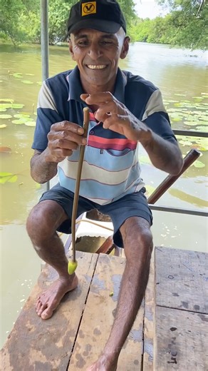 Water Lily Into a Necklace 🌱 | 5-Minute Crafts