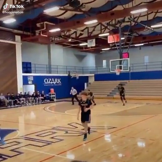Volume up😂 (Via @overtime) #hoopsnation #nba #hoops #basketball
