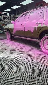 Washing Volkswagen covered mud #vw #volkswagen #cardetailing | GW-Carwash