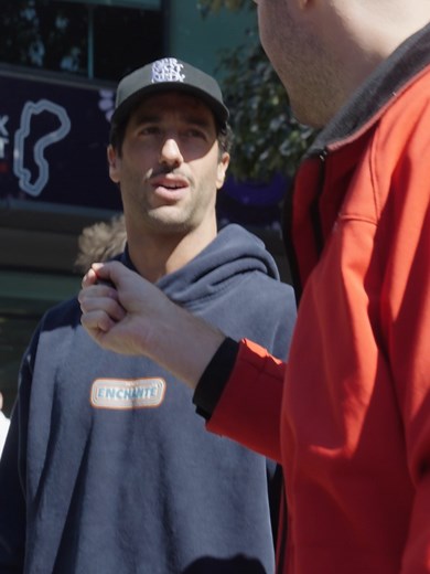 Unique and Fun Interview Questions with F1 Drivers at Melbourne Walk | AusGP Event 2021