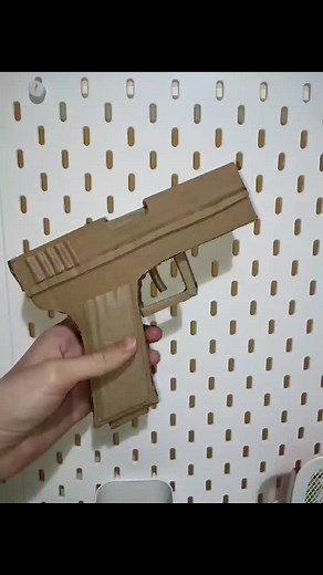 Videos de Cardboard Guns (@cardboardgunszone) con “Knot Myself - Freddie Dredd”