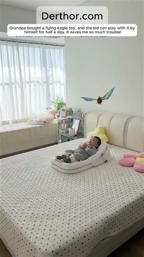 Grandpa bought a flying eagle toy, and the kid can play with it by himself for half a day. It s