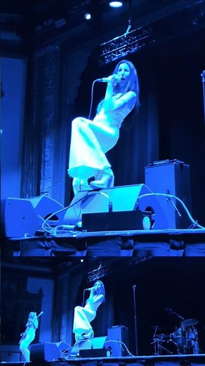 Levee ‪@Zepparella‬ #ledzeppelin #chicago #zepparella #ledzeppelintribute #goingdown #zeppelin