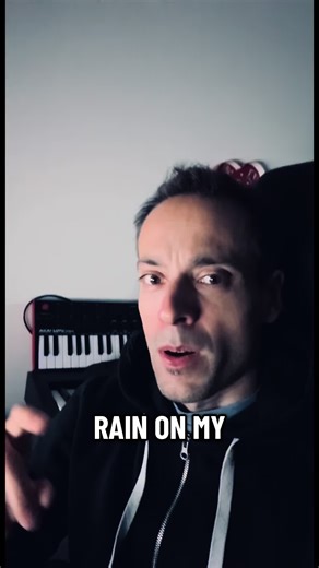 A small part of my new track 🖤 Drops Oct 14. I felt this one deep — hope you do too. Pre-Save in bio 🎶 #newmusic #presave #deephouse #housemusic #nightvibes