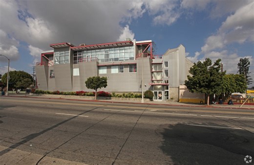 4975 W Pico Blvd, Los Angeles, CA 90019 - Office for Lease | LoopNet