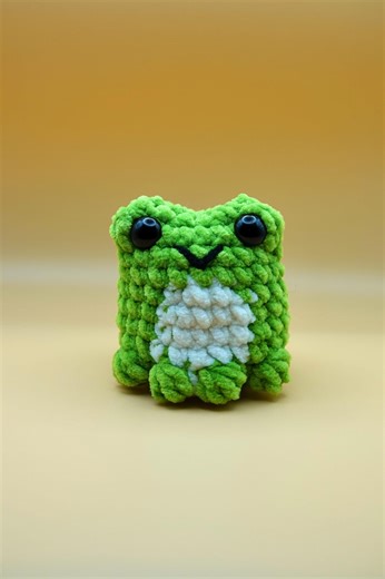 PDF: Crochet Frog Pattern, Low-sew Amigurumi Toy (digital Download) - Etsy