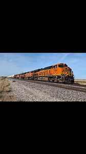 4.5K views · 4.1K reactions | From "6 Trains in Edelstein" which will post to YouTube this afternoon. It's a good one! I'll share the link once it's uploaded. Here's the link to the video! https://youtu.be/oytPa7kzNQM?si=gEOPOCbxWqgl3kPD #trains #railroad #trainspotting | Midwest Railroads | Facebook