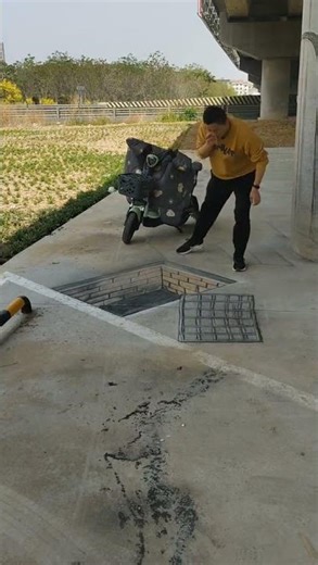 Title: Who's Behind That Manhole Cover? A 3D Painting Prank