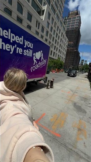 Jocelyn Kakalecik’s NYC Move-In Together | Roadway Moving