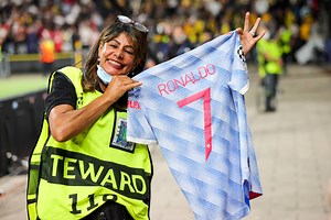 Ronaldo tends to steward after almost knocking her out