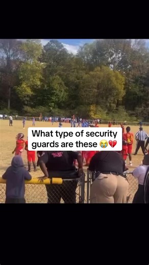 money dance (@money.dance90)’s video of Security Guard