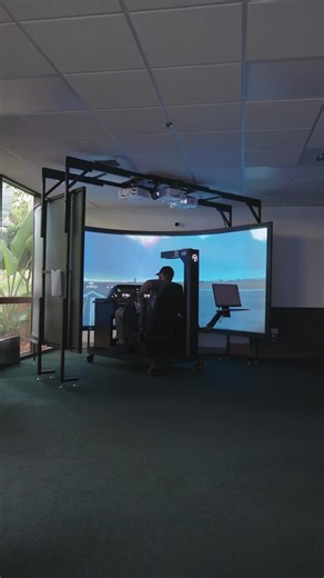 Practice that feels like peace. Progress that feels inevitable. 🧘‍♂️ You know that knot you get when it’s been a while? Imagine it gone. Consistency beats intensity. Twenty quiet minutes, one pattern, one approach, and you’re warm again. Rehearse checklists, chair fly the flows, and keep muscle memory alive. With the SR7x and the 180 wrap around screen, short sessions turns into momentum, not homework. Never feel the bottom of the stomach, “it’s been a minute” feeling again. Just calm, confiden