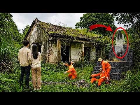 Time-Lapse: Couple Buys $6,000 Abandoned House - Ghost Appears… Giant Python Was Hiding Inside!