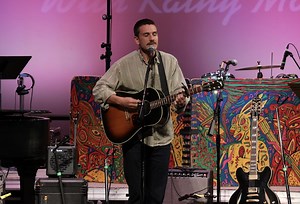 Medium Build - Crying Over You (Mountain Stage)