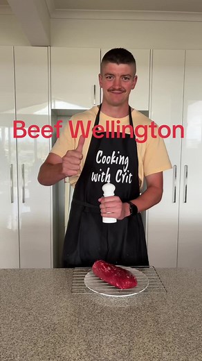 The long awaited return for Crit - Beef Wellington 🥩 #beefwellington #cwc