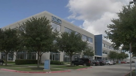 Former superintendent from Dallas gets the job at Houston ISD on first day of state takeover