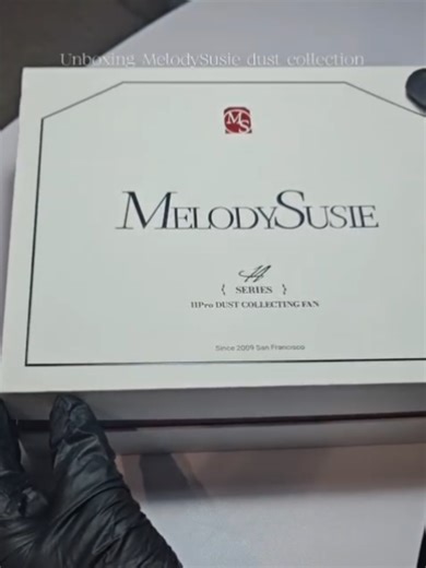 Full review coming soon after a few days of use! 🤩 #valentina__nails_beauty #melodysusiedust #review #essexnailtech #update @melodysusie