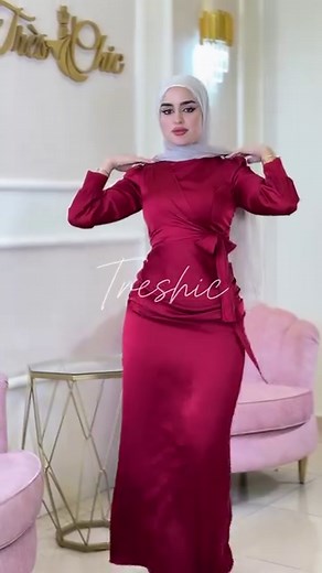 39K views · 255 reactions | New evening satin dress❤️❤️ Sizes 38 40 42 44 Available in nabatye branch Colors:black ,emerald green ,blue , royalblue ,rose ,white ,and mint . . #فستان_احمر#فستان_طويل #فستان_ناعم#فستاني#فستان_خطوبه#فستان_فخم#فستان_ملكة#فستان_راقي | Treschic boutique | Facebook