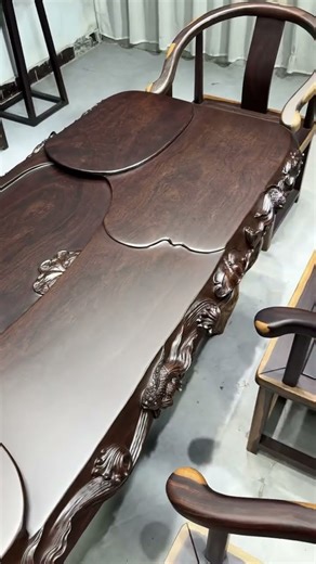 黑檀边雕茶台·鸿运当头尺寸：216x83x12.5 #homedecor #diningtabledesign #wood #furniture #茶桌茶台#实木大板#雕刻茶桌