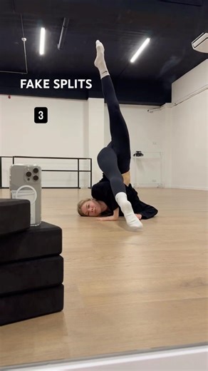 3 fake splits if you can’t do a split 🤸save it and try 🫶⠀