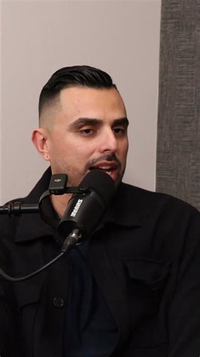 My color-coded calendar looks insane but it works #routine #goals