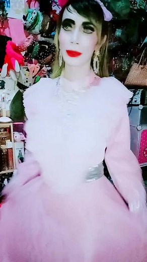 Pink Frilly Dress Fashion Showcase