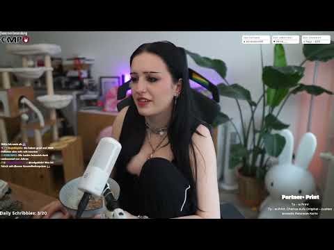 How to Create a Magical Christmas Table Setting