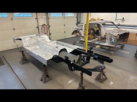 Rust Bucket 1965 Mustang Fastback Goes Restomod Coyote (part1)