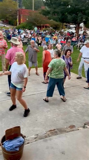 Tuxedo Junction performing “Billie Jean” 9/5/25 at Concerts on the Creek in Sylva | Tuxedo Junction Band