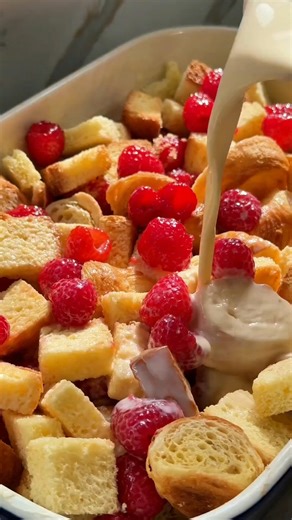 The dessert that deserves a standing ovation. ✨ | Tastemade