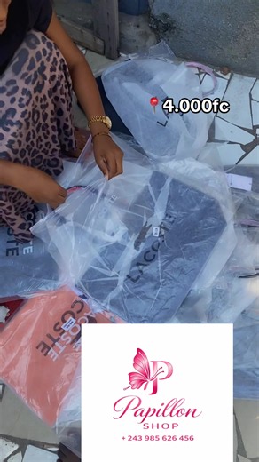 Sac pratique et chic disponible en plusieurs couleurs